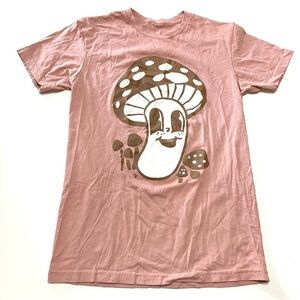 Attic Salt Happy Mushroom Graphic Tee Dusty Pink Size Small 
100% Cotton